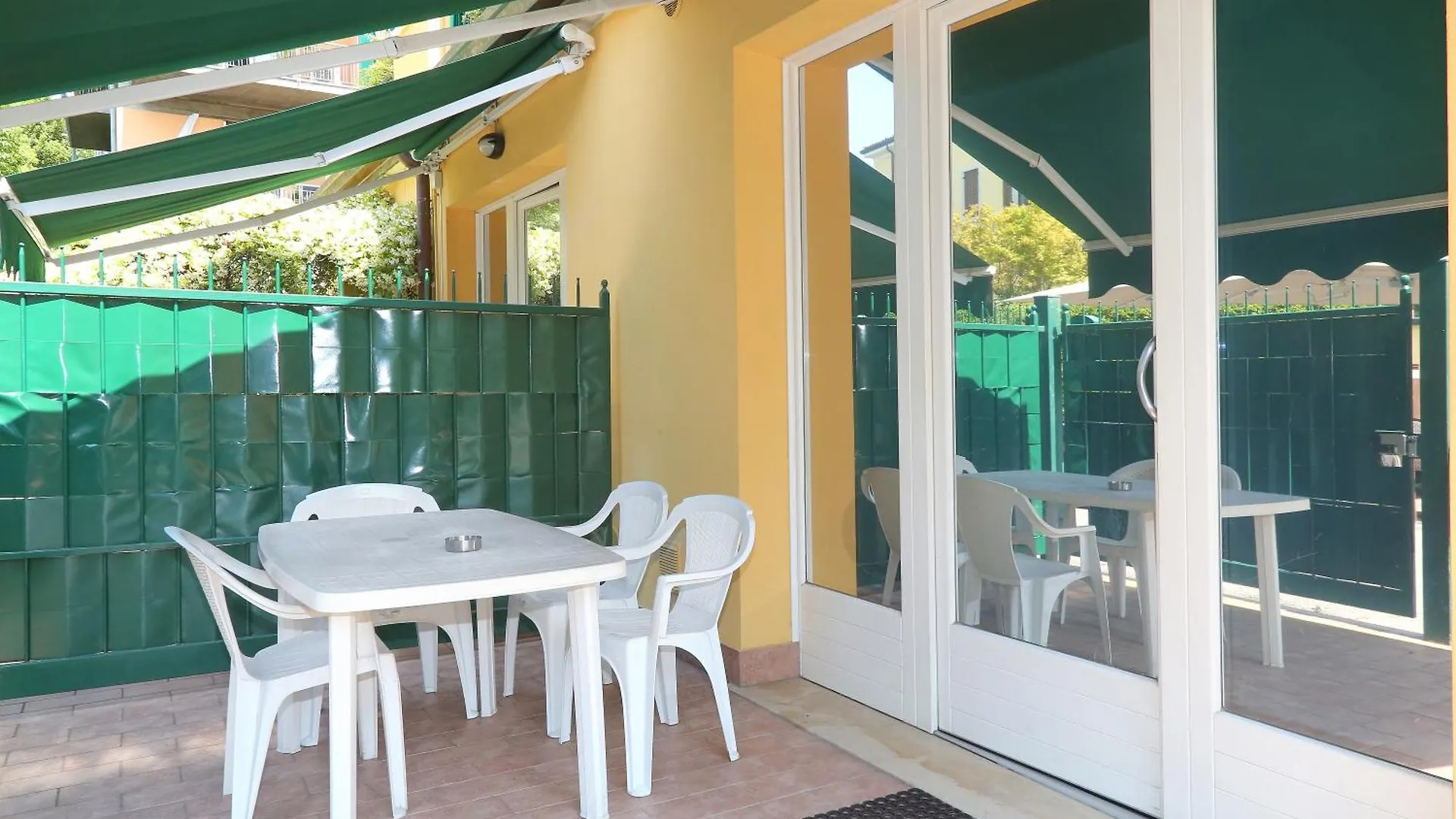 3V Apartments Bardolino 0*,